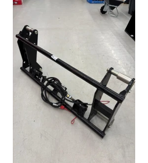 ETUKUORMAAJAN VARUSTELEVY HYDRAULINEN EU kuva