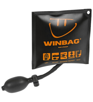 ASENNUS JA NOSTOTYYNY WINBAG kuva