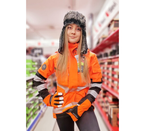 TALVILAKKI CESIUM MUSTA Tuotekoodi PAT128 ONE Ellen kuva 3 kuva